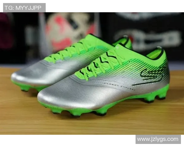 足球明星是否会亲自购买自己的比赛鞋子揭秘