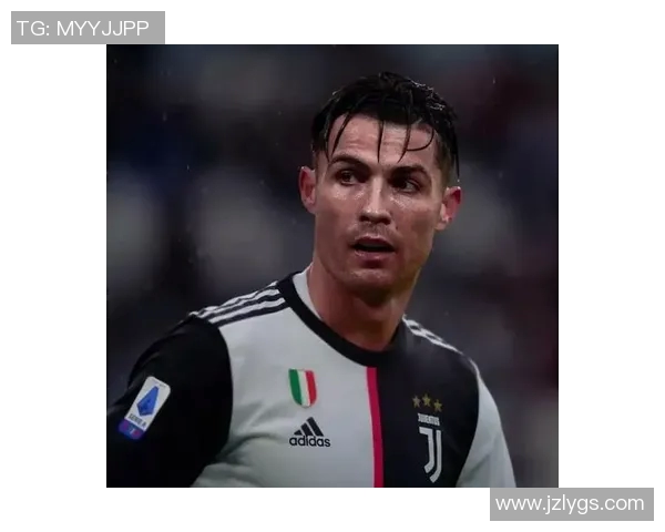 这位老足球球星头像的男性是谁 他在足球历史上的地位如何